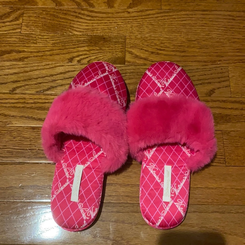 VS Pink slippers